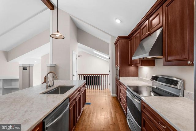 1316 ALPS DR, Mclean, VA 22102