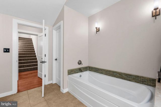 1316 ALPS DR, Mclean, VA 22102