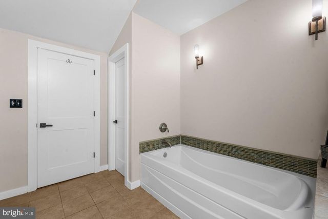 1316 ALPS DR, Mclean, VA 22102