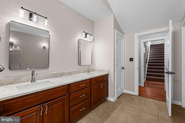 1316 ALPS DR, Mclean, VA 22102
