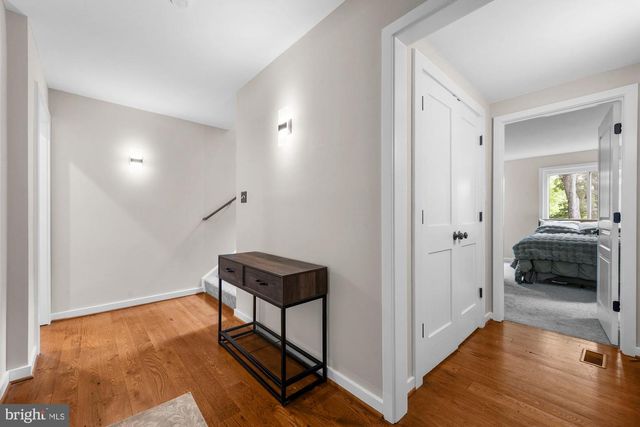 1316 ALPS DR, Mclean, VA 22102