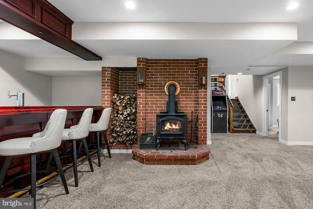 1316 ALPS DR, Mclean, VA 22102