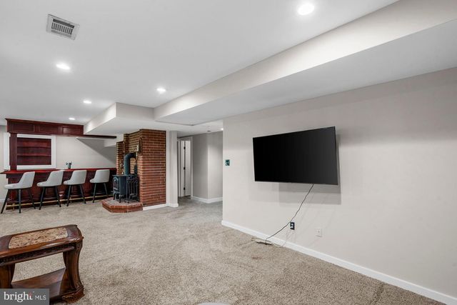 1316 ALPS DR, Mclean, VA 22102