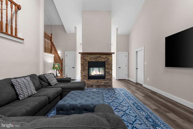 1316 ALPS DR, Mclean, VA 22102