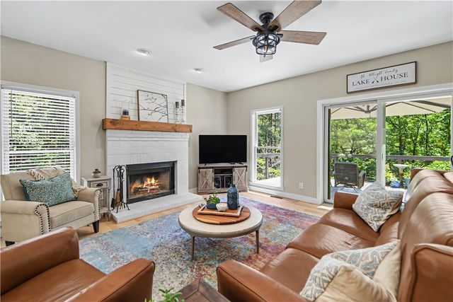 9 Rip Tide Court, Salem, SC 29676