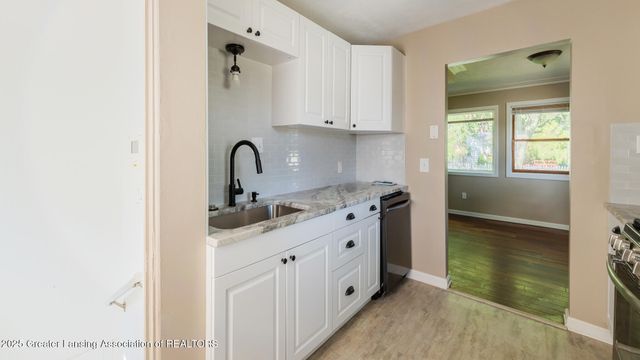 1176 Sabron Drive, East Lansing, MI 48823