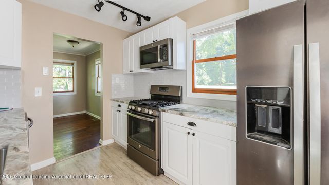 1176 Sabron Drive, East Lansing, MI 48823