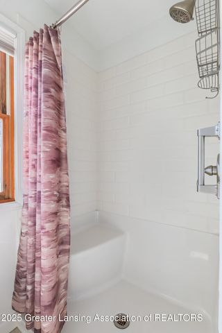 1176 Sabron Drive, East Lansing, MI 48823