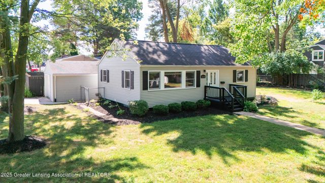 1176 Sabron Drive, East Lansing, MI 48823