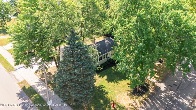 1176 Sabron Drive, East Lansing, MI 48823
