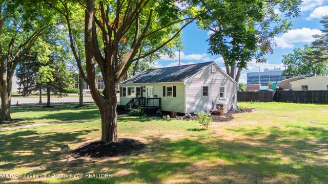 1176 Sabron Drive, East Lansing, MI 48823