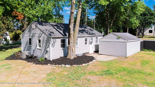 1176 Sabron Drive, East Lansing, MI 48823