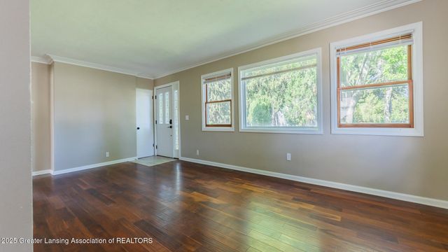 1176 Sabron Drive, East Lansing, MI 48823