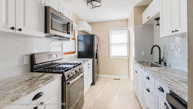 1176 Sabron Drive, East Lansing, MI 48823