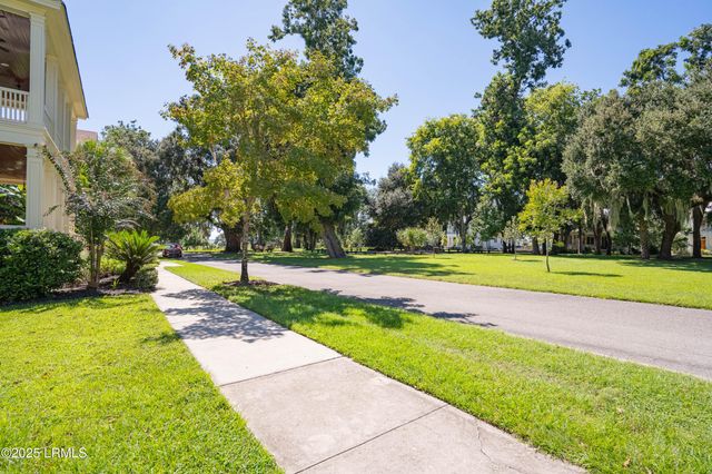 5 E Manor, Beaufort, SC 29906