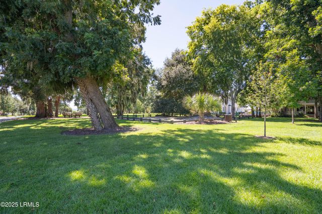 5 E Manor, Beaufort, SC 29906