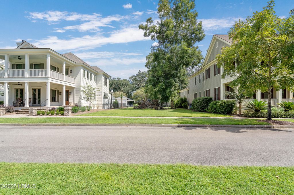 5 E Manor, Beaufort, SC 29906