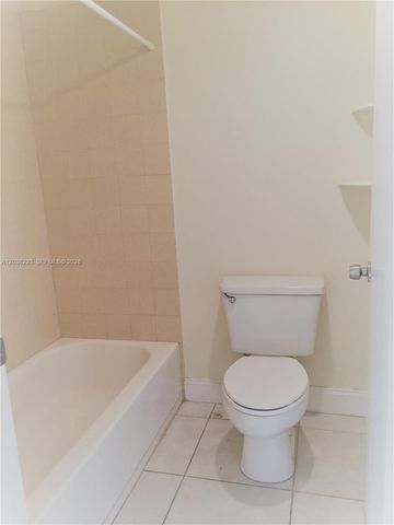 8255 SW 152nd Avenue E101, Miami, FL 33193