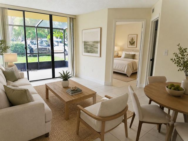8255 SW 152nd Avenue E101, Miami, FL 33193