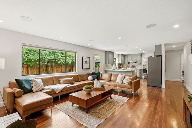 105 Quarry Lane, Santa Cruz, CA 95060