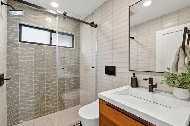 105 Quarry Lane, Santa Cruz, CA 95060