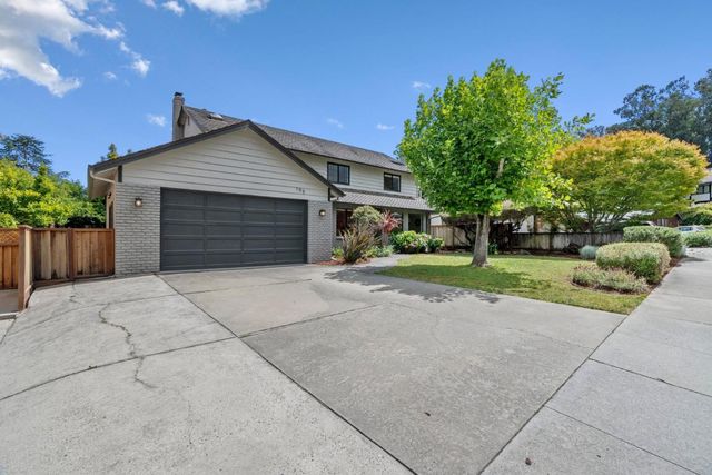 105 Quarry Lane, Santa Cruz, CA 95060