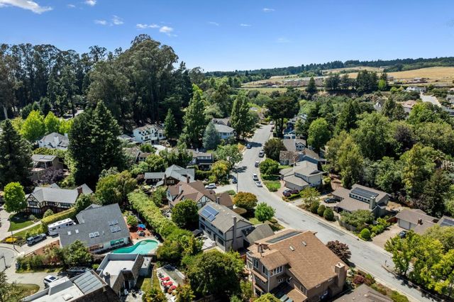 105 Quarry Lane, Santa Cruz, CA 95060