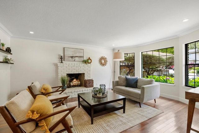 105 Quarry Lane, Santa Cruz, CA 95060
