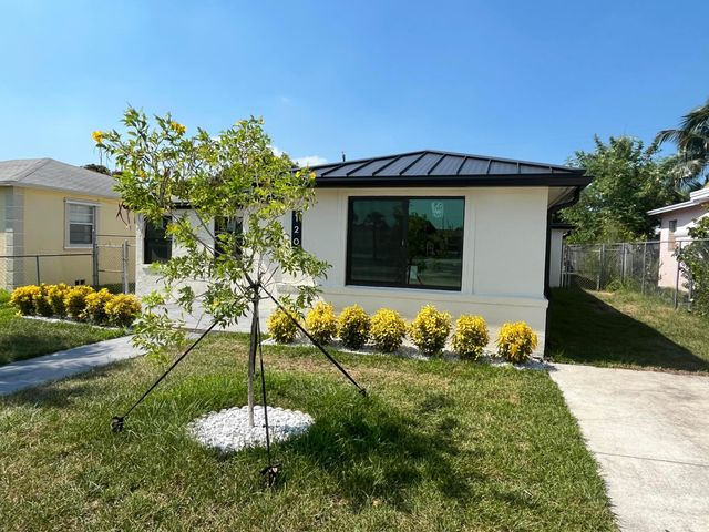 120 W 22ND Street, Riviera Beach, FL 33404