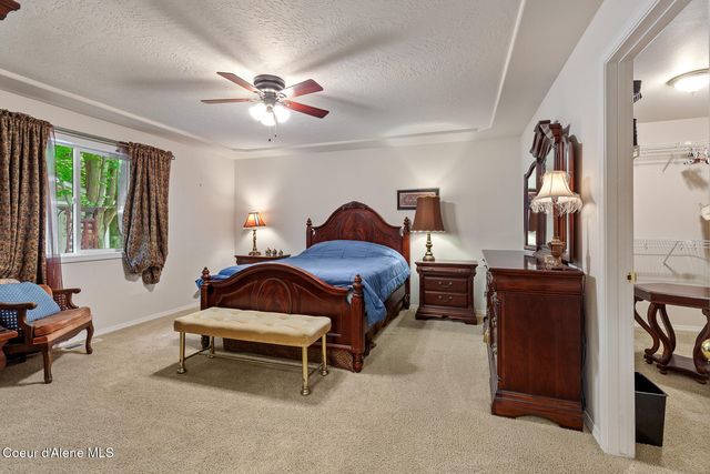 1494 W Sutherland CT, Hayden, ID 83835