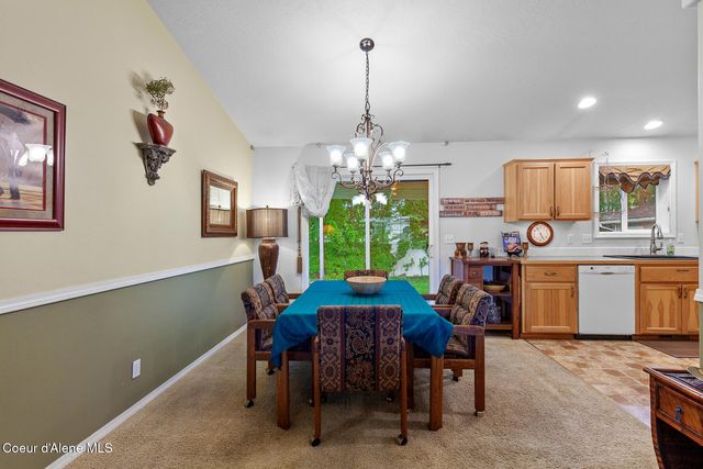 1494 W Sutherland CT, Hayden, ID 83835