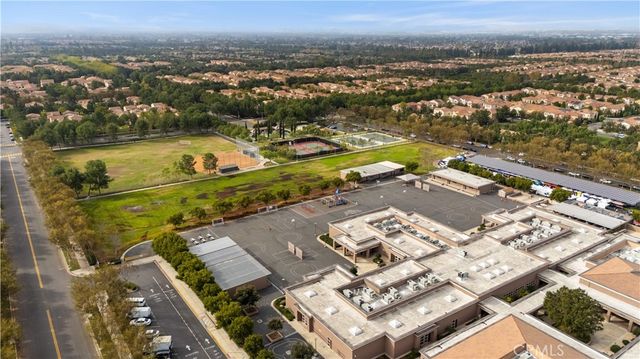 30 Larkfield, Irvine, CA 92620