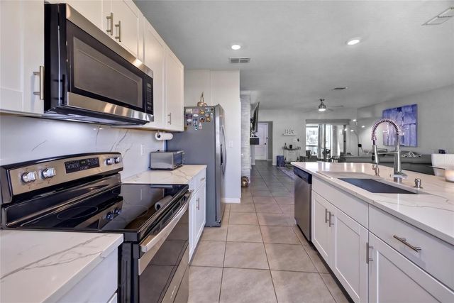 1832 KATZ CROSSING DRIVE, Kissimmee, FL 34744
