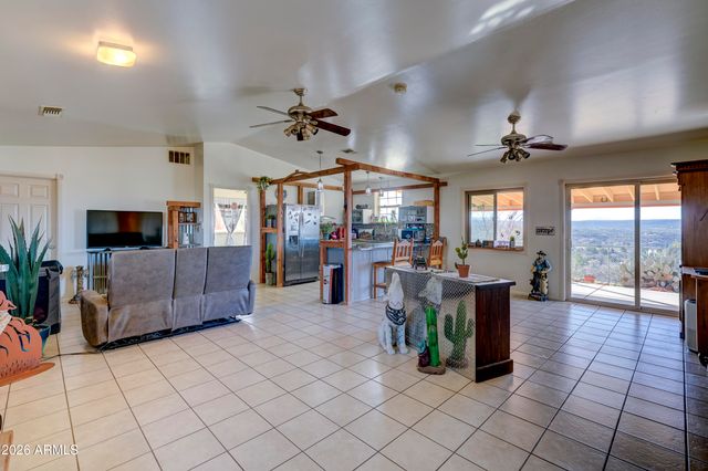 3590 E Peacepipe Place, Lake Montezuma, AZ 86335