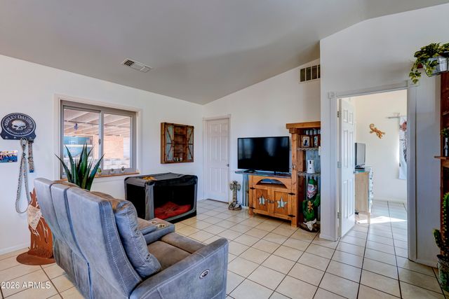 3590 E Peacepipe Place, Lake Montezuma, AZ 86335