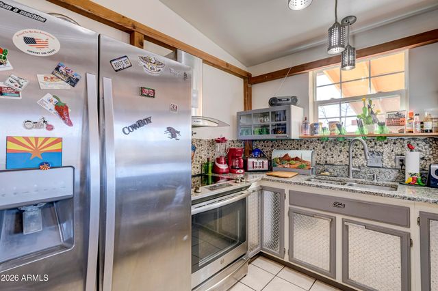 3590 E Peacepipe Place, Lake Montezuma, AZ 86335