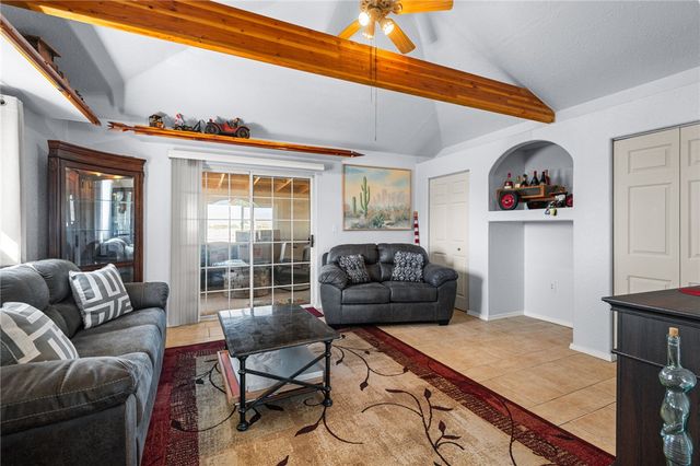 7695 E Chaparral Drive, Kingman, AZ 86401