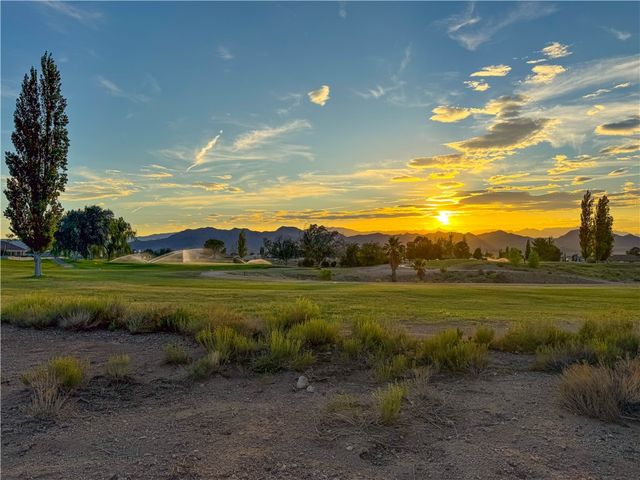 7695 E Chaparral Drive, Kingman, AZ 86401