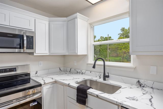 805 N Walnut Street, Greenville, MI 48838