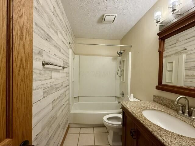 1831 Rock Creek Drive, Grove City, OH 43123