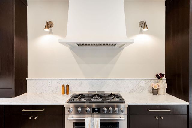 4414 Banister LN 1, Austin, TX 78745