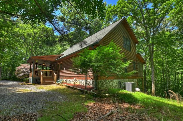 979 Cherokee Lane, Mccaysville, GA 30555