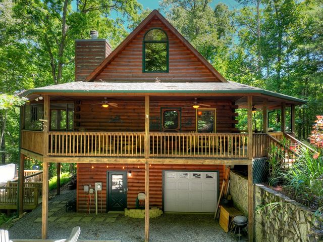 979 Cherokee Lane, Mccaysville, GA 30555