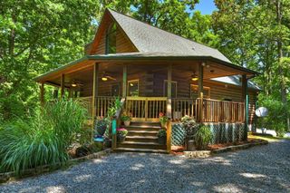 979 Cherokee Lane, Mccaysville, GA 30555