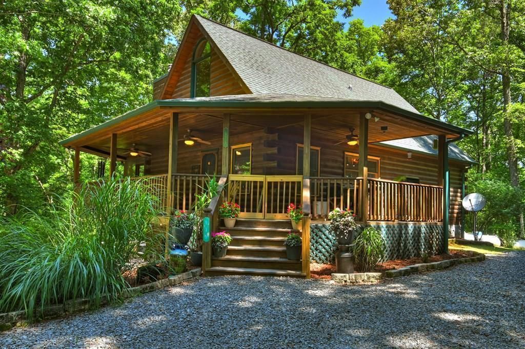 979 Cherokee Lane, Mccaysville, GA 30555