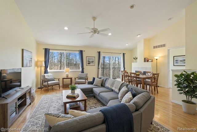 30674 Ardmore Court, Novi, MI 48377