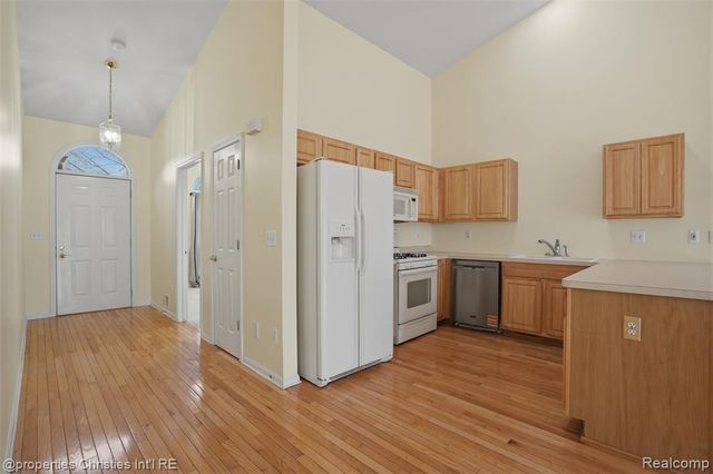 30674 Ardmore Court, Novi, MI 48377