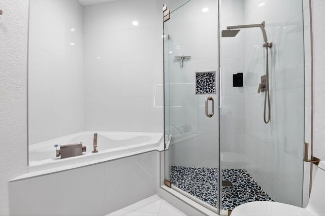 5856 Erik Way, Greenacres, FL 33463