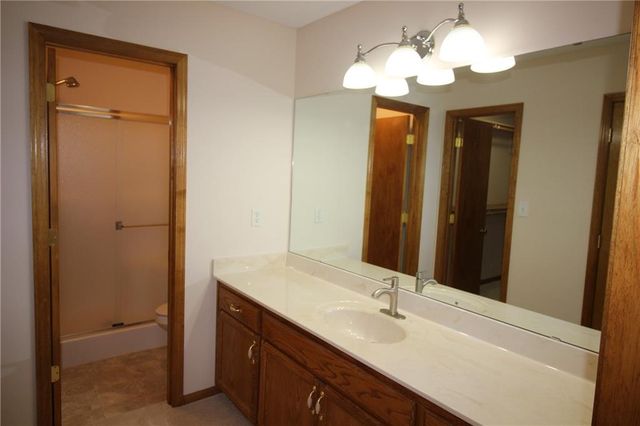 17009 E 46th Street Court S, Independence, MO 64055