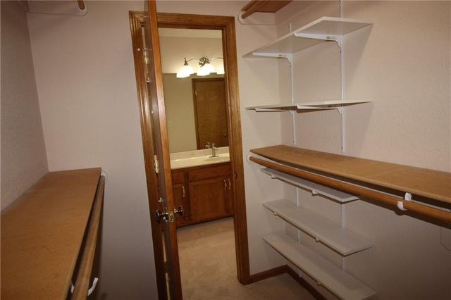 17009 E 46th Street Court S, Independence, MO 64055